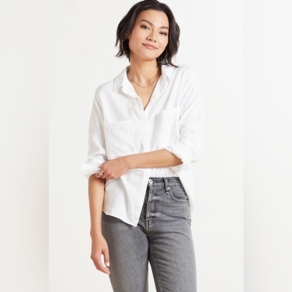 Cloth & Stone White Button Down Blouse Medium Soft Tencel Relaxed Fit Classic